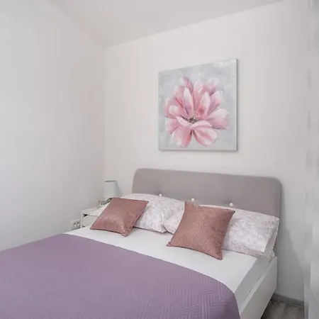 Seaside Polic Apartment Rogoznica (Sibenik-Knin)