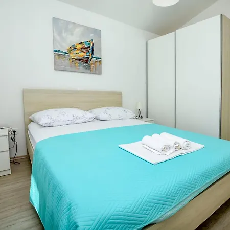 Apartment Seaside Polic Rogoznica (Sibenik-Knin)