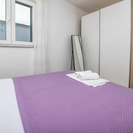 Seaside Polic Apartment Rogoznica (Sibenik-Knin)