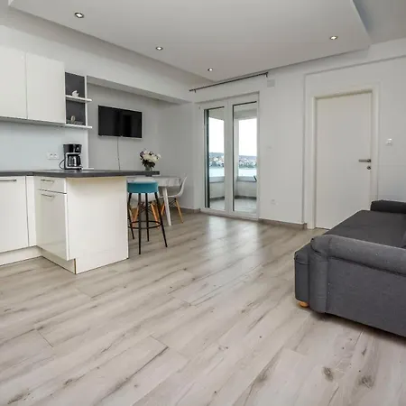 Apartment Seaside Polic Rogoznica (Sibenik-Knin)